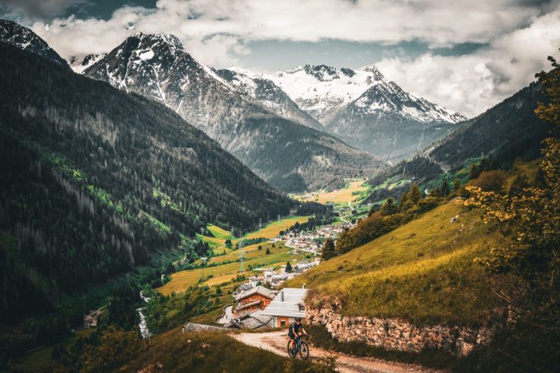 Il Gravel-MTB Tour scala le Alpi. A luglio appuntamento alla Gravel Experience Gavia Mortirolo