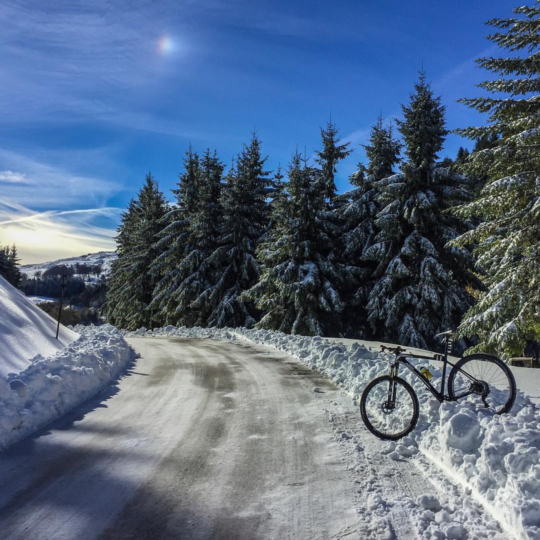 Raidare in Mtb con la neve ci rende migliori (e più abili)