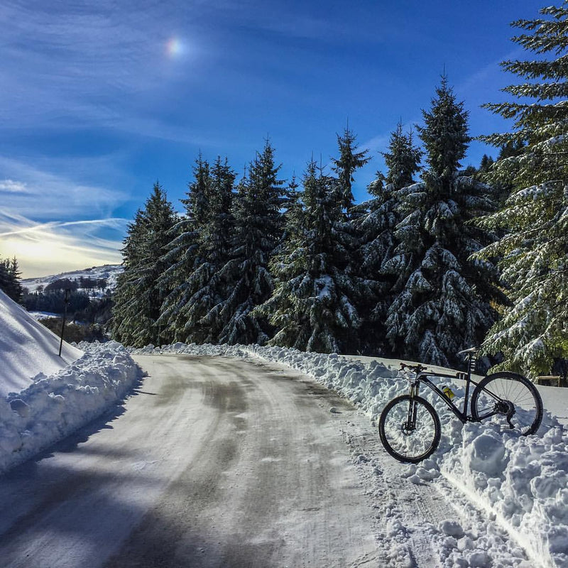 Raidare in Mtb con la neve ci rende migliori (e più abili)