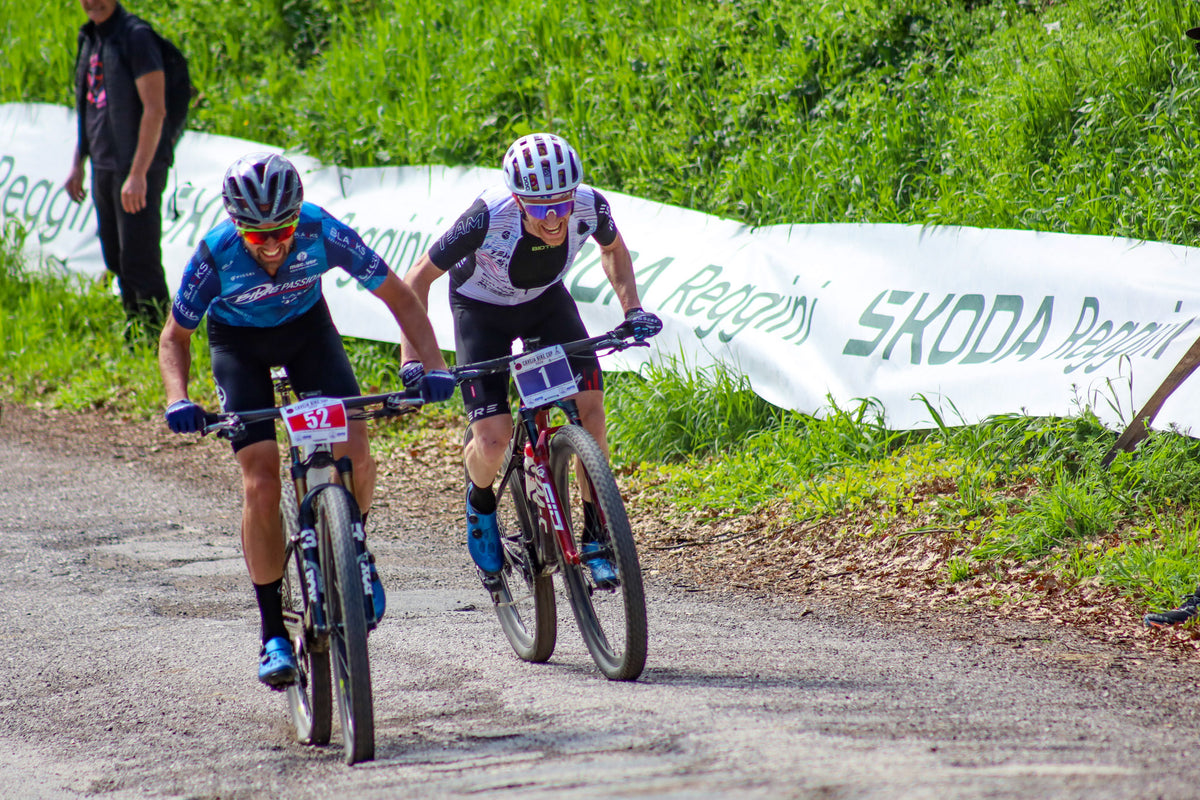 Malusardi vince in volata su Collini alla prima del Caveja Bike Cup