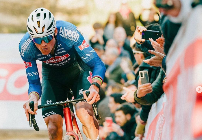 Van der Poel prepara la prima battaglia contro Pidcock