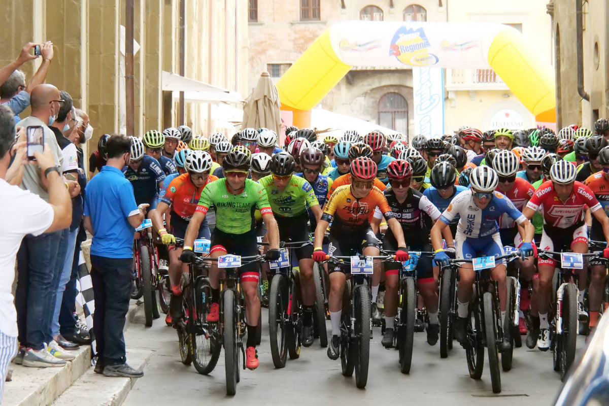Il Kit di benvenuto per gli abbonati Tour3Regioni, Italian6Races e Caveja Bike Cup