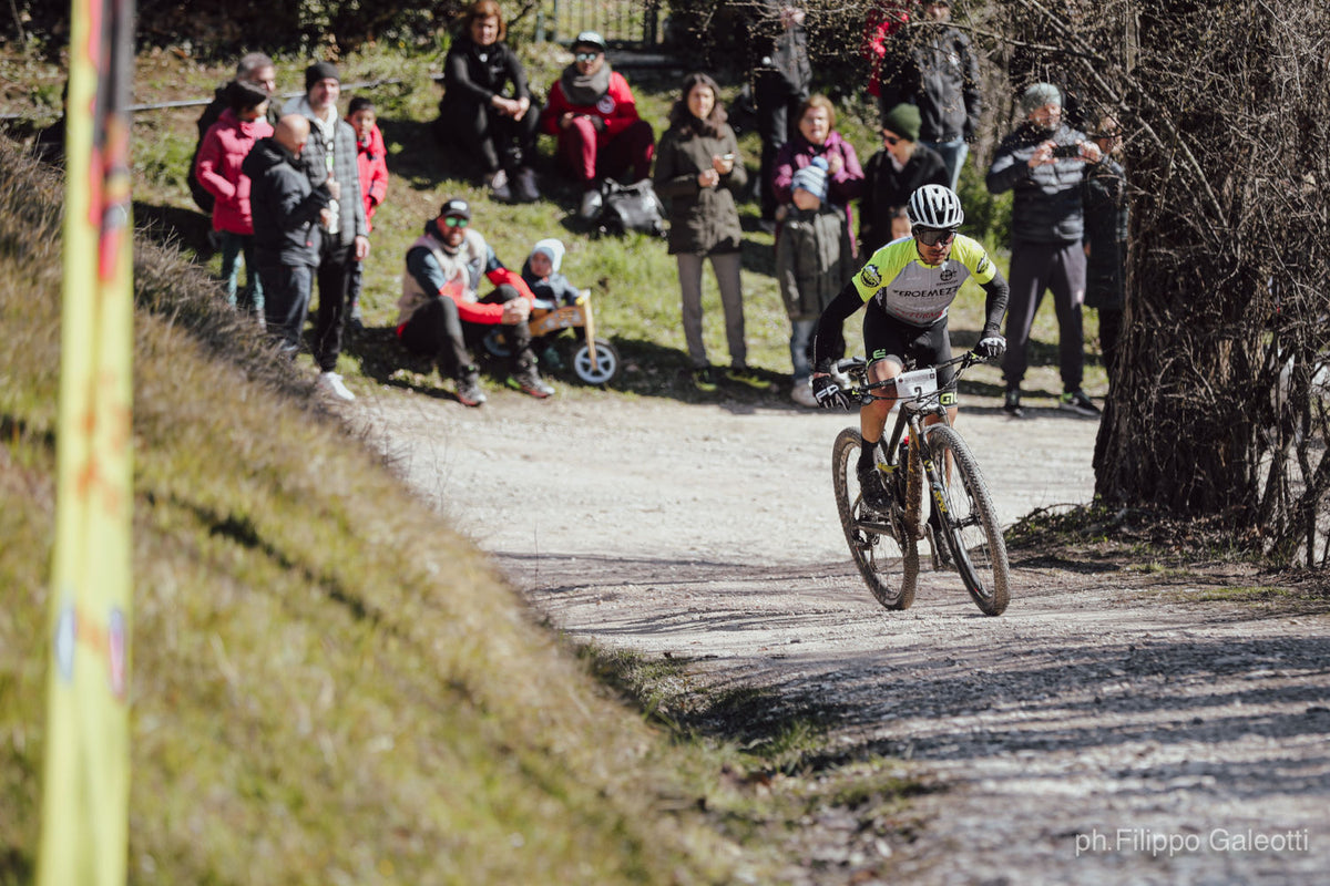 Il santo sport della Mtb che ci distrae dalle follie del mondo