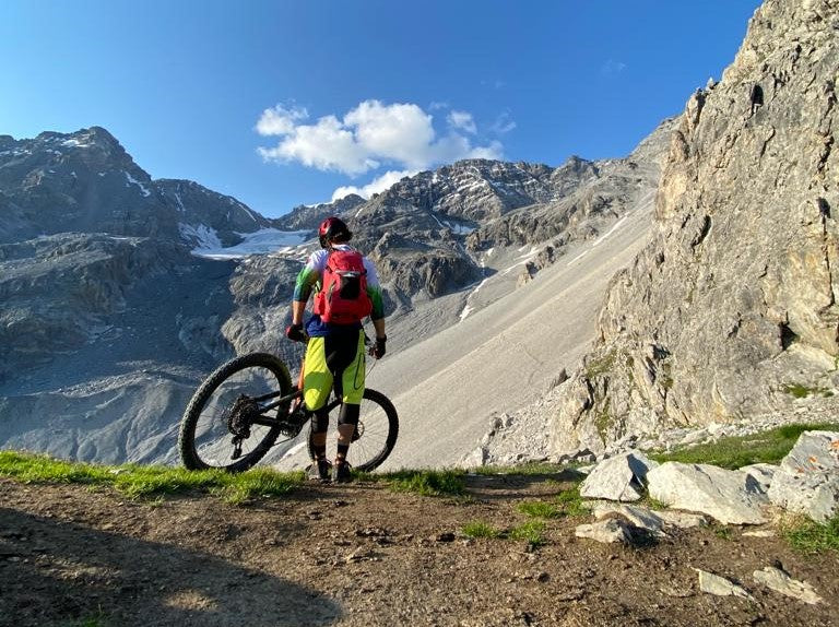 Giro del Confinale in Mtb: a Santa Caterina Valfurva avventura estrema