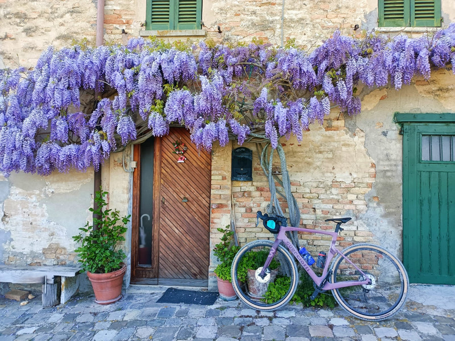 Dentro l’Adriatic Green Trail: colline, borghi e spirito gravel