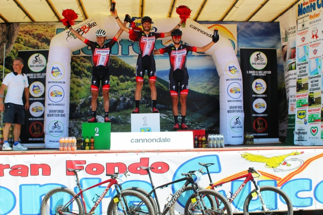 Alla Granfondo Monte Cucco è festa Cicli Taddei: Failli, Casagrande, Chiarini tra gli uomini e Scipioni tra le donne